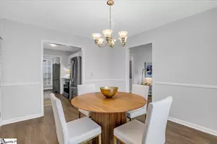 304 Pine St, Greer, SC 29650 - Photo 7