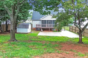 304 Pine St, Greer, SC 29650 - Photo 25