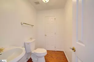 406 Stonewall Dr, Easley, SC 29642 - Photo 25