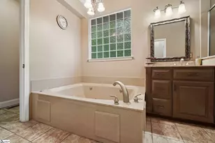 100 Paris Glen Way, Greenville, SC 29609 - Photo 17
