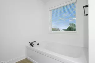 105 Lawndale Dr, Greer, SC 29651 - Photo 27