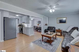 18 Sunrise Dr, Taylors, SC 29687 - Photo 5