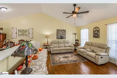 111 Plumcreek Lane, Enoree, SC 29335 - Photo 5