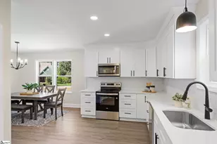 11 Willow Springs Dr, Greenville, SC 29607 - Photo 17