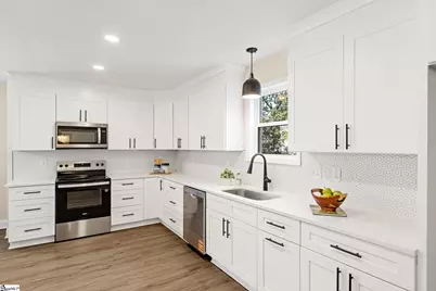 11 Willow Springs Drive, Greenville, SC 29607 - Photo 15