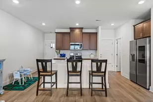 10 Sparrow Ln, Greenville, SC 29607 - Photo 3