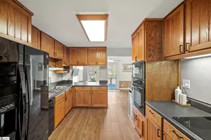 41 Lake Ridge Dr, Greenville, SC 29611 - Photo 17