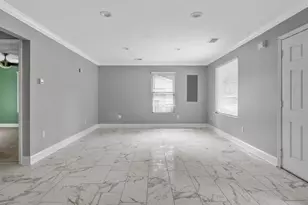 603 W 5th Ave, Easley, SC 29640 - Photo 9