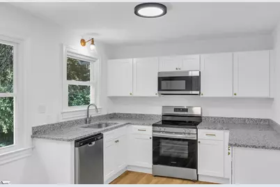 211 Bradley Boulevard, Greenville, SC 29609 - Photo 9