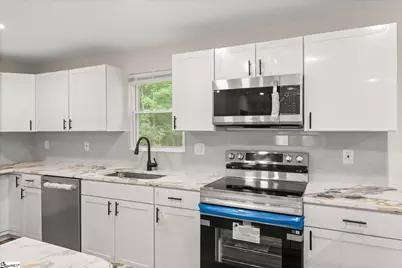 750 Cherokee Road, Pelzer, SC 29669 - Photo 17