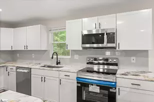 750 Cherokee Rd, Pelzer, SC 29669 - Photo 17