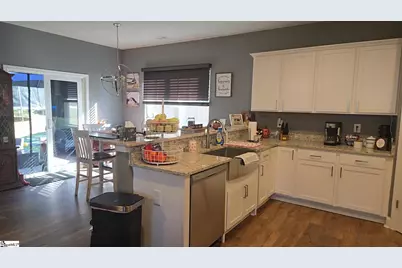 200 W 4th Avenue, Easley, SC 29640 - Photo 37