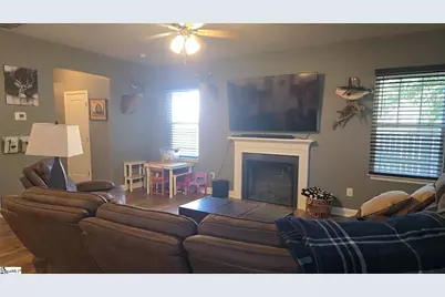 200 W 4th Avenue, Easley, SC 29640 - Photo 19