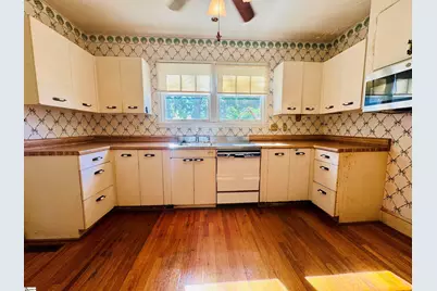 302 Chestnut Street, Abbeville, SC 29620 - Photo 13