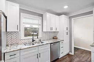 204 Greenacre Rd, Greenville, SC 29607 - Photo 21