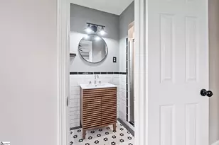 204 Greenacre Rd, Greenville, SC 29607 - Photo 13