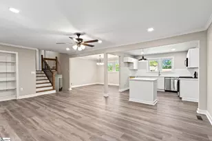 846 Pine Creek Dr, Greenville, SC 29605 - Photo 7