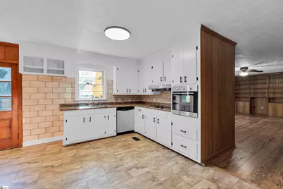 3823 Maid Marion Lane, Spartanburg, SC 29302 - Photo 15