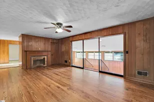 3823 Maid Marion Ln, Spartanburg, SC 29302 - Photo 5