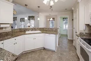 192 Walker Point, Seneca, SC 29672 - Photo 7