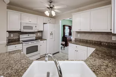 192 Walker Point, Seneca, SC 29672 - Photo 7