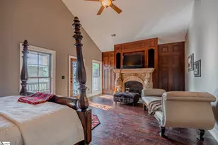 137 W Waters Edge Ln, West Union, SC 29696 - Photo 15