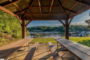 137 W Waters Edge Ln, West Union, SC 29696 - Photo 49