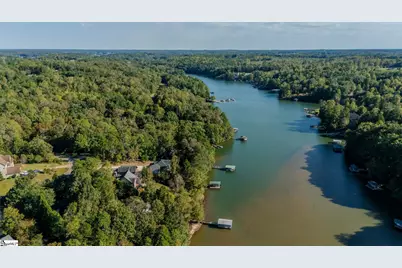 137 W Waters Edge Lane, West Union, SC 29696 - Photo 3