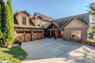 137 W Waters Edge Lane, West Union, SC 29696 - Photo 1