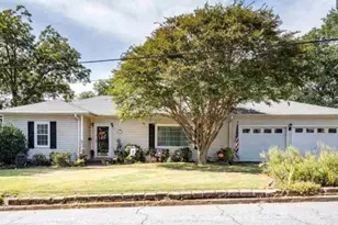 117 Pine St, Greer, SC 29650 - Photo 1