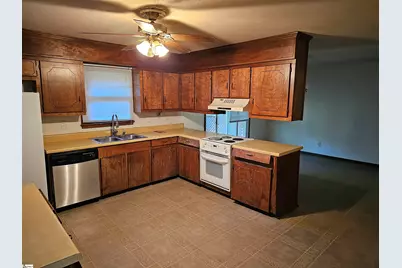 204 Friendship Drive, Walhalla, SC 29691 - Photo 9