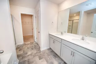 5123 Pratt Dr, Boiling Springs, SC 29316 - Photo 13