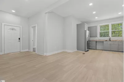 25 S Riegel Avenue, Ware Shoals, SC 29692 - Photo 9