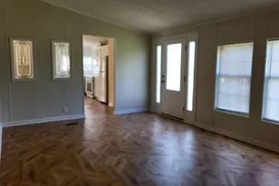 125 Oldfield Cir, Williamston, SC 29697 - Photo 3