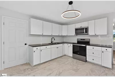 100 Pinefield Drive, Greenville, SC 29605 - Photo 9