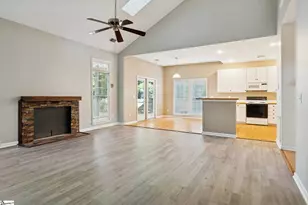 1 Mountain Rose Ct, Simpsonville, SC 29681 - Photo 5