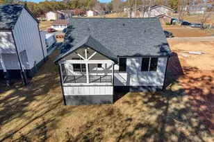 120 Lyman Ave, Duncan, SC 29334 - Photo 3