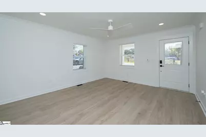 406 Fairview Street, Fountain Inn, SC 29644 - Photo 7
