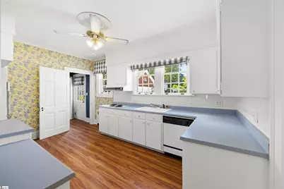 305 N Main Street, Greer, SC 29650 - Photo 5