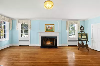 305 N Main Street, Greer, SC 29650 - Photo 9