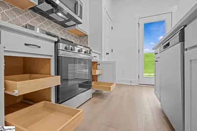 411 W Parima Court, Spartanburg, SC 29301 - Photo 9