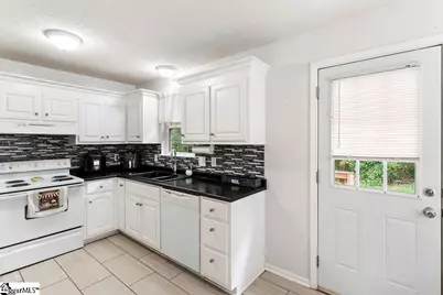 110 Edwards Avenue, Greer, SC 29650 - Photo 9