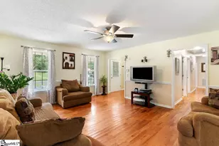 110 Edwards Ave, Greer, SC 29650 - Photo 7