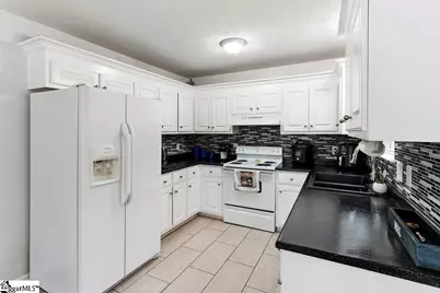 110 Edwards Avenue, Greer, SC 29650 - Photo 3