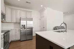 509 Martin Crk Dr, Simpsonville, SC 29680 - Photo 13