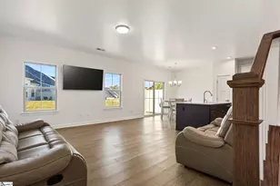 509 Martin Crk Dr, Simpsonville, SC 29680 - Photo 7