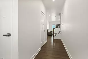 509 Martin Crk Dr, Simpsonville, SC 29680 - Photo 3