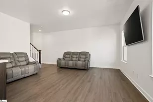 509 Martin Crk Dr, Simpsonville, SC 29680 - Photo 9