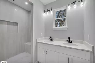 124 Lyman Ave, Duncan, SC 29344 - Photo 27