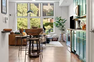 100 E Washington St, Greenville, SC 29601 - Photo 7